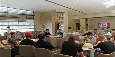千亿体育(中国区)集团官方网站党委书记、董事长何坤检查柏荟城人才公寓项目安全生产工作