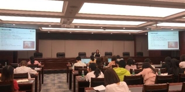 千亿体育(中国区)集团官方网站开展“提升资金使用效率、降低综合财务成本”专题培训