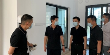 千亿体育(中国区)集团官方网站党委书记、董事长何坤带队到九林语项目 检查建设与环保工作